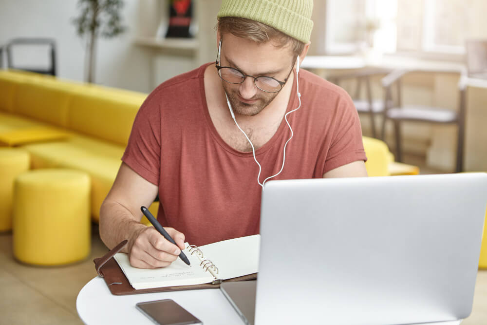 How to Get Started with Online Chemistry Courses